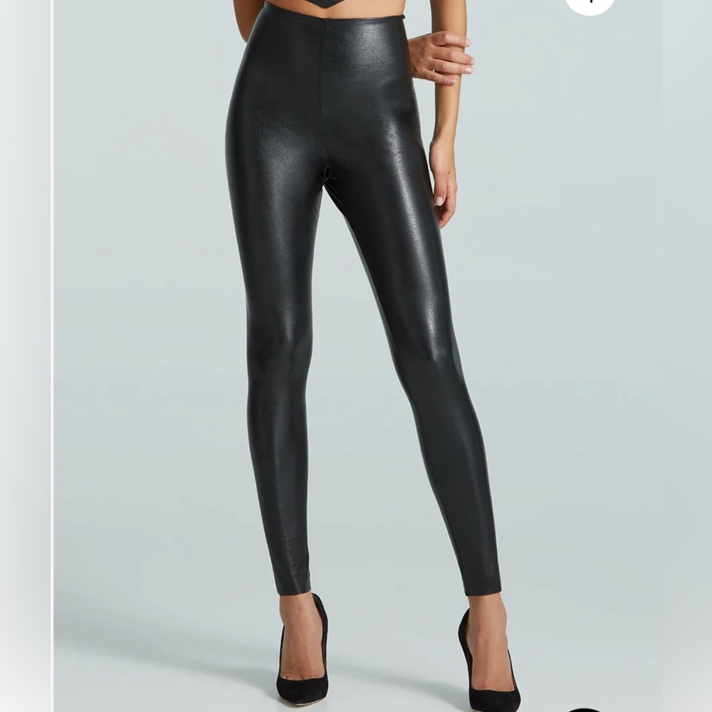 Commando Control Top Faux Leather Legging- size M